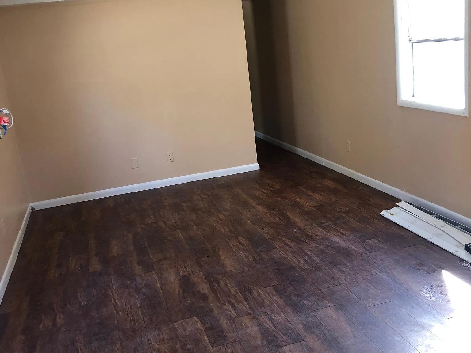 2 bed, 1000 sqft, $975 — Photo 2