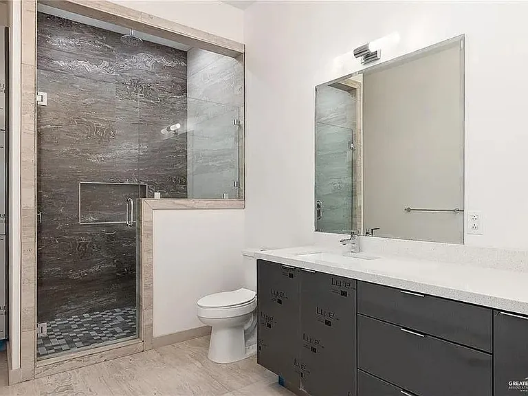 3614 S K Ln — Photo 16