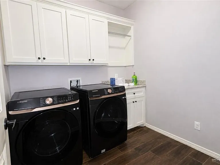 5305 Ginko Dr — Photo 17