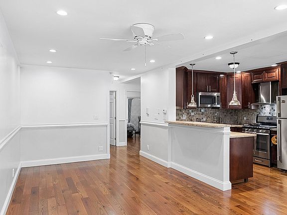 2nd image of 278 Sumpter St #1