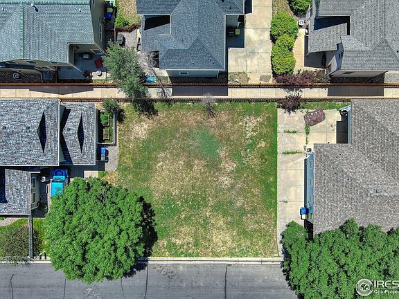 3rd image of 421 Noel Ave