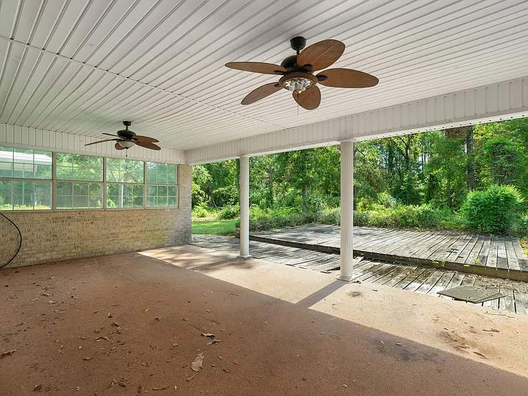 330 Boggy Hollow Rd — Photo 32