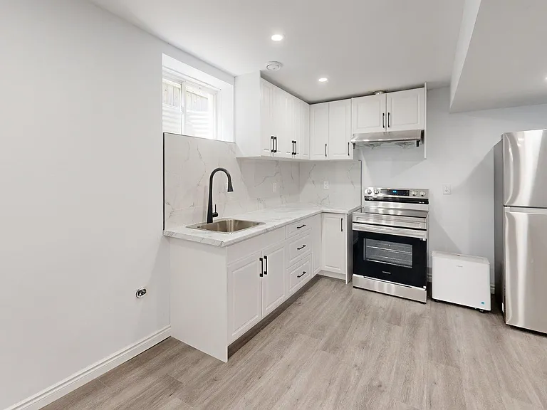 3252 Meadowgate Blvd #LOWER — Photo 23
