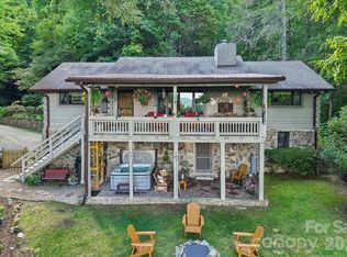 782 Setzer Cove Rd, Maggie Valley, NC 28751