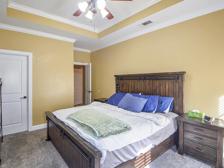 83 Sutherland Cv — Photo 14