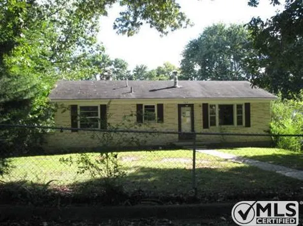 309 Avon St, Lawrenceburg, TN 38464