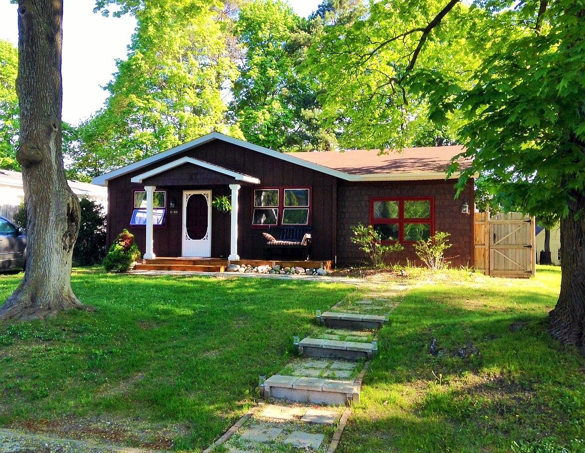 8108 Brooks St, Central Lake, MI 49622 Zillow