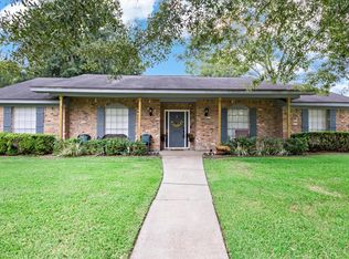 1060 Wisteria Dr, Beaumont, TX 77706