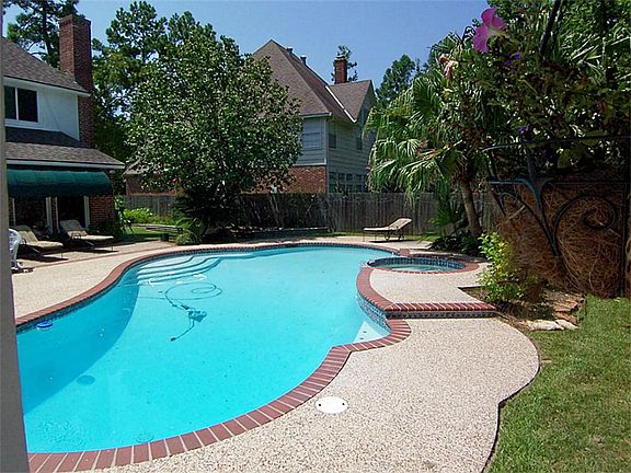4th image of 1902 Riverglen Forest Dr