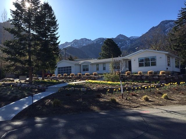 1st image of 3909 S Hale Dr