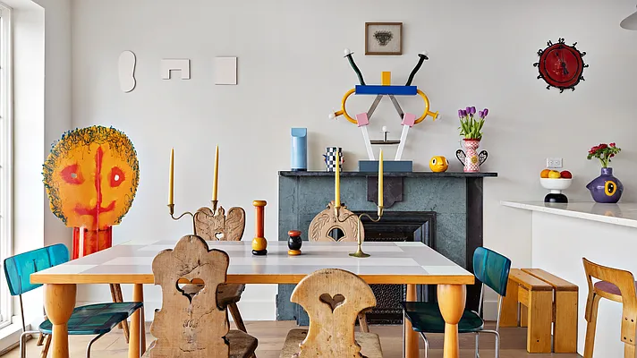 Sold by Compass | media 9