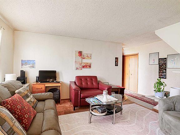 4th image of 139 Falsby Rd NE