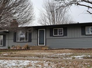 124 Granada Dr, Mannford, OK 74044