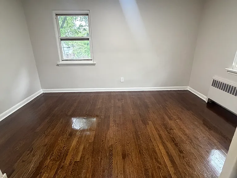 210 Broad Ave #3B — Photo 9