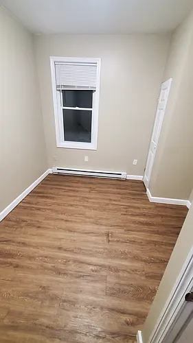 18 Dewitt St Photo 1
