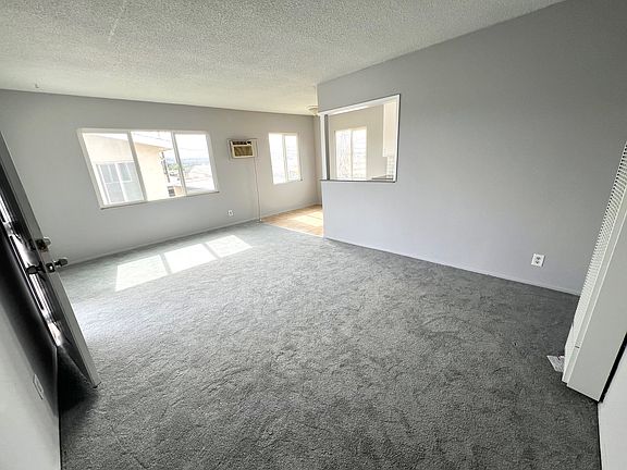 3rd image of 215 N Grandview Ave #1/2