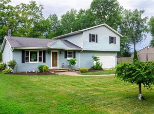 1094 Grand Ave, Madison, OH 44057