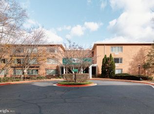 10570 Main St APT 424, Fairfax, VA