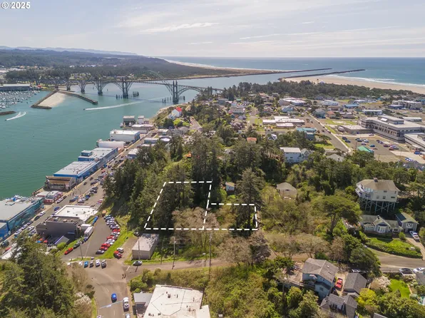5900 Tl St SW #12, Newport, OR 97365