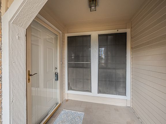4th image of 2800 Keller Springs Rd APT 1D