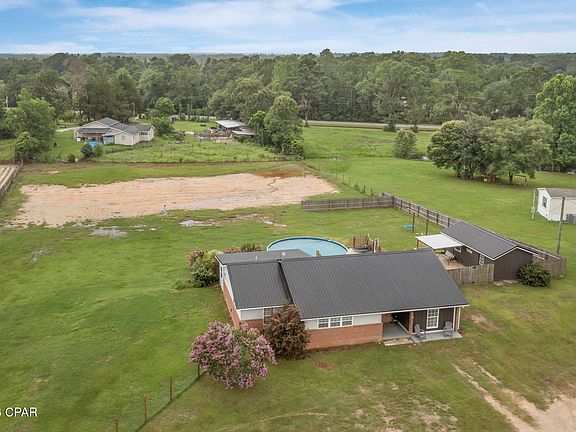 3rd image of 2862 Phillips Rd