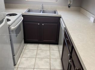 8877 NW 28th Dr APT 4, Pompano Beach, FL 33065