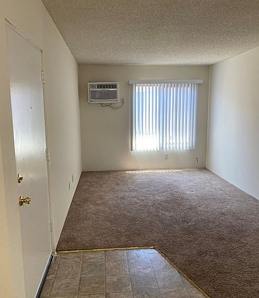 4th image of 8240 Whitsett Ave
