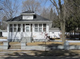 206 E 8th St, Starbuck, MN 56381