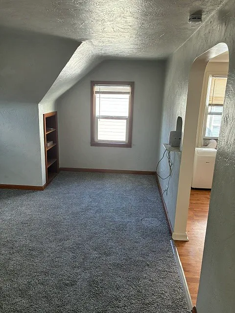 616 Fern St. S. — Photo 2