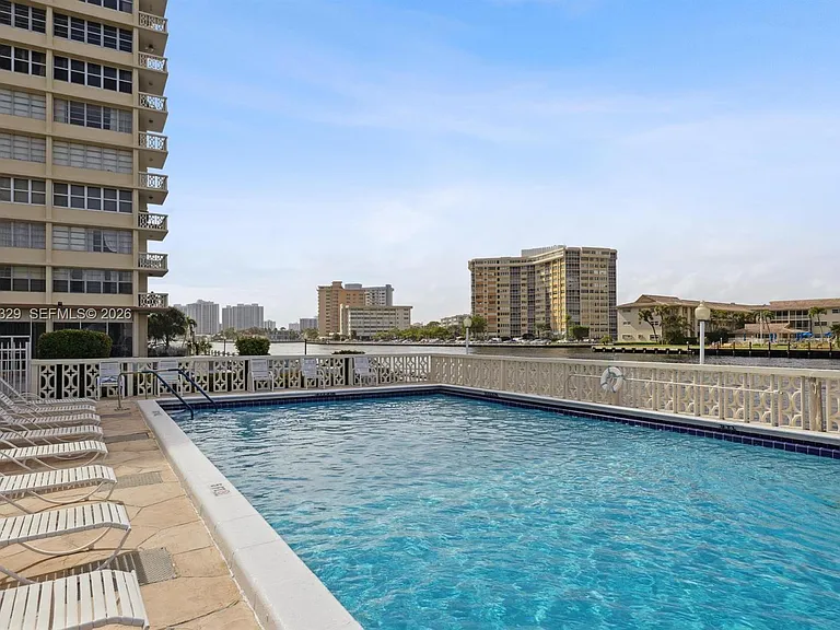 1817 S Ocean Dr #823 — Photo 11