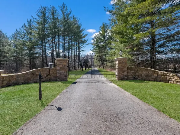 100 Newville Rd, Chalfont, PA 18914