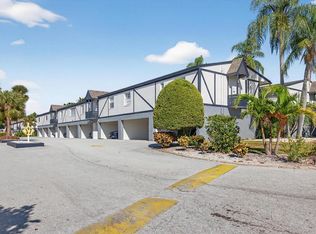 1146 King Arthur Ct APT 110, Dunedin, FL 34698