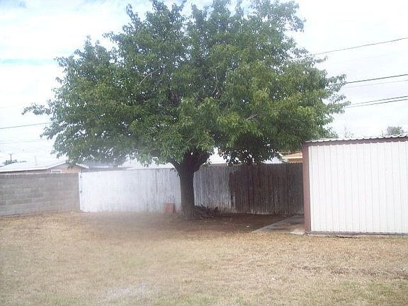4th image of 4123 Melody Ln