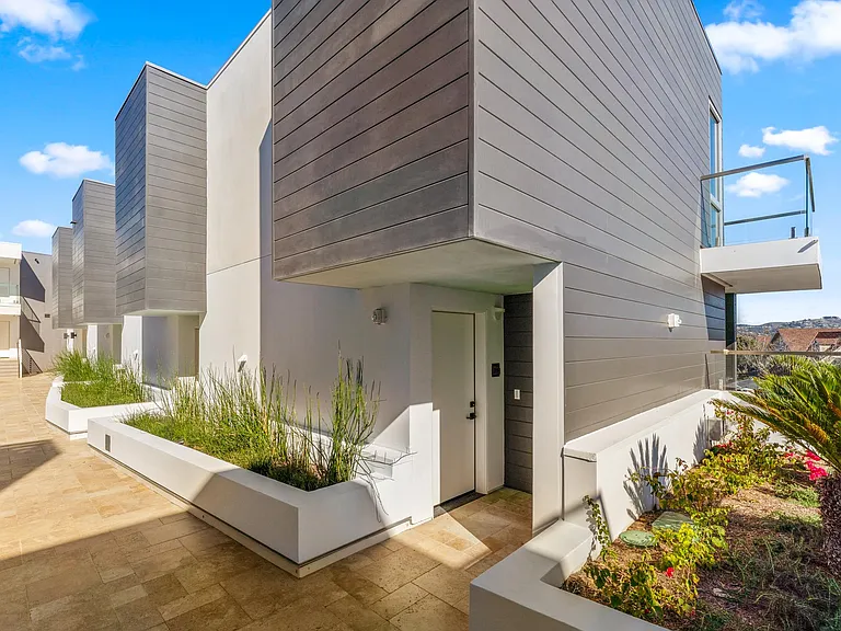 34177 Pacific Coast Hwy — Photo 37