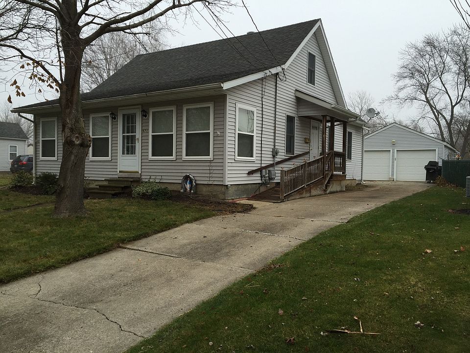 1st image of 971 Warwick Dr