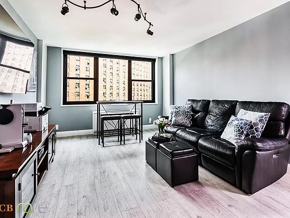 4th image of 340 E 93rd St APT 17C