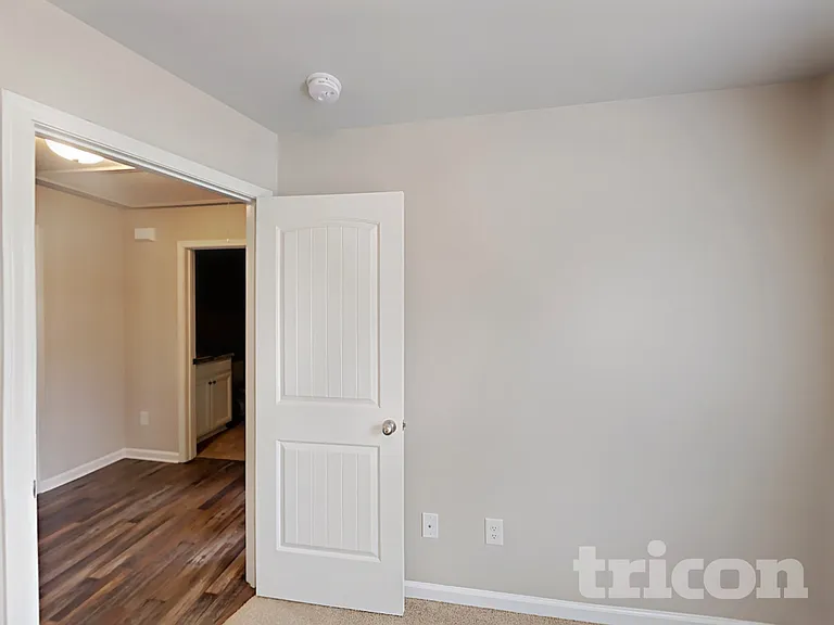 37 Oakville Dr — Photo 9