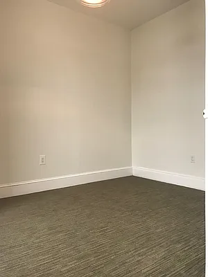 Rented by Capri Jet Realty Corp | media 5