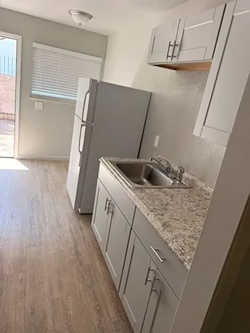 2231 W Princeton Ave #2231 — Photo 2