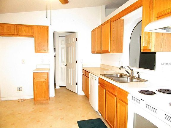 5th image of 3582 Clearfield St