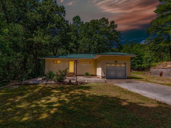 100 Skyline Dr