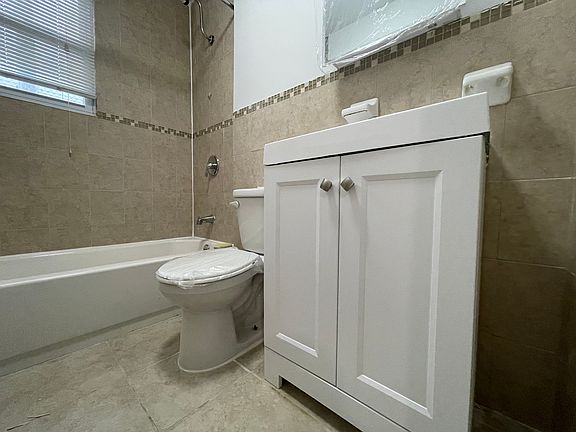 2nd image of 326 Randolph Ave #17E