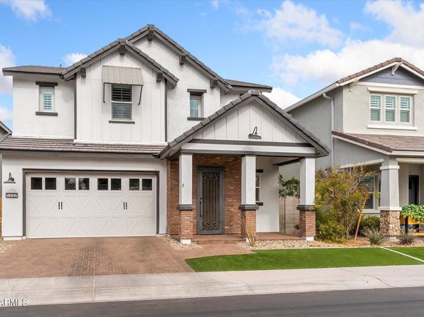 1332 E Sierra Vista Dr