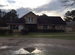 38 Oak Ln #3942, Collins, MS 39428