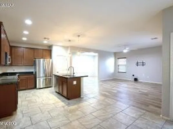 8743 N Norway Spruce Rd, Tucson, AZ 85743