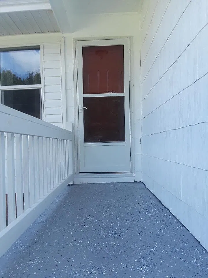 1013 E Carolina Ave — Photo 3