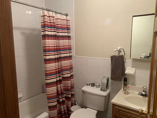 Rented by Realty Collective | media 8