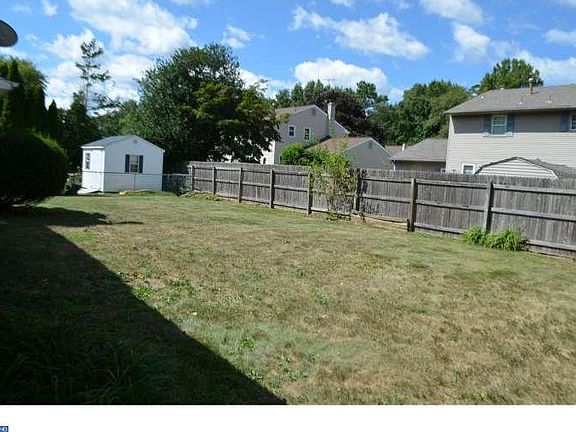 3rd image of 2311 Beacon Hill Dr