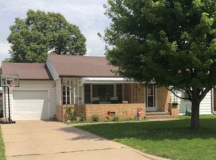 914 N Green St, Hoisington, KS 67544