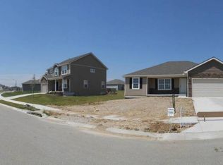 1216 SW Cornwall Rd, Lees Summit, MO 64083